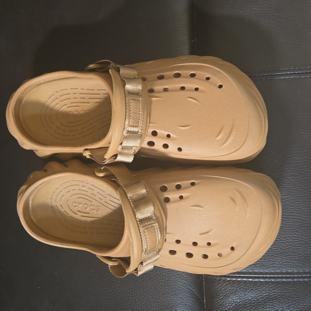 Men Crocs Echo